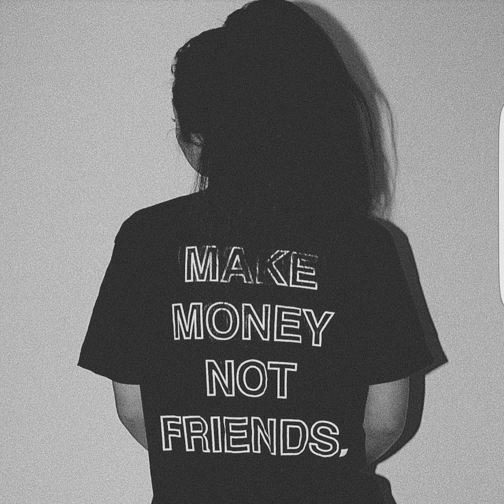 Meet your Posher, Nesthegod